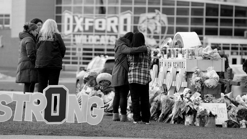 Victims, mother and father of Oxford faculty capturing victims sue faculty employees